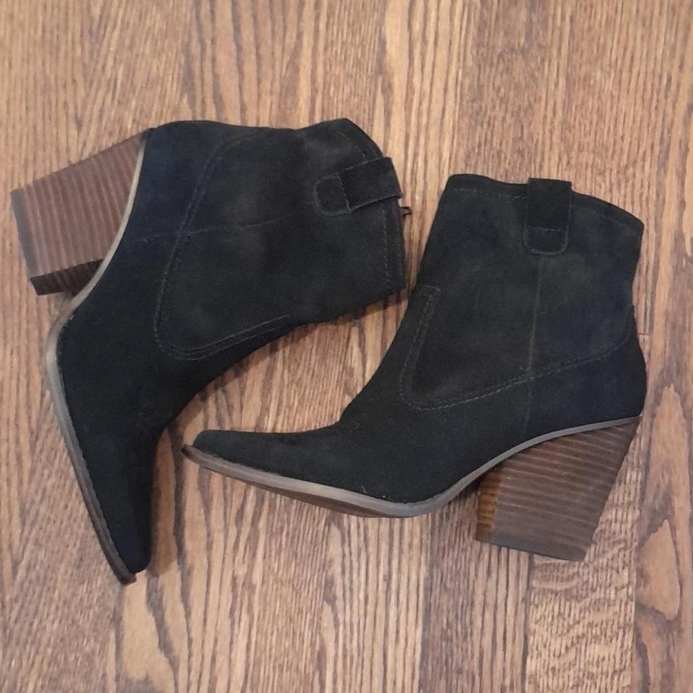 NWOB: Black Suede Western Ankle Boots Pointed Toe Women's 7 - Picture 3 of 8